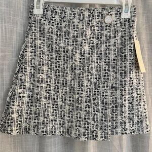 NEW Chic Black and White Tweed Skirt